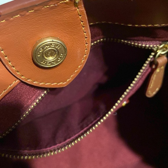 Coach Field Tote 24 - Picture 8 of 16